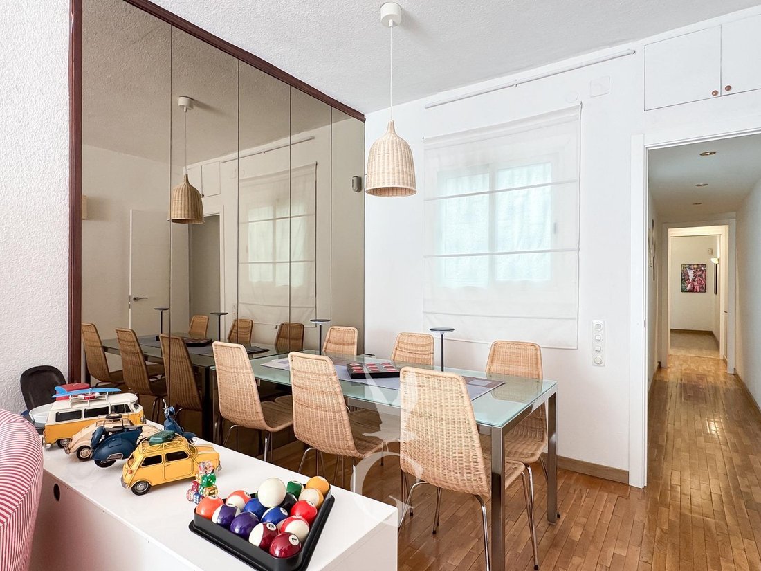 Appartement à Eixample, Barcelone, Espagne 2 - 18313264
