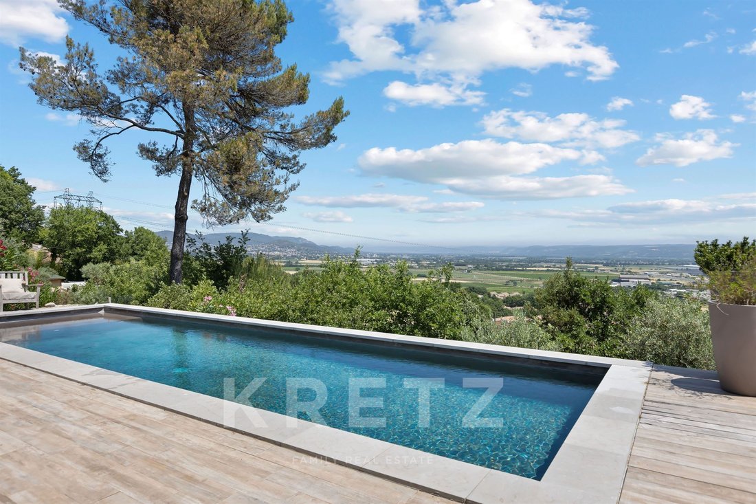 House in Sainte-Tulle, Provence-Alpes-Côte d'Azur, France 1 - 18313912