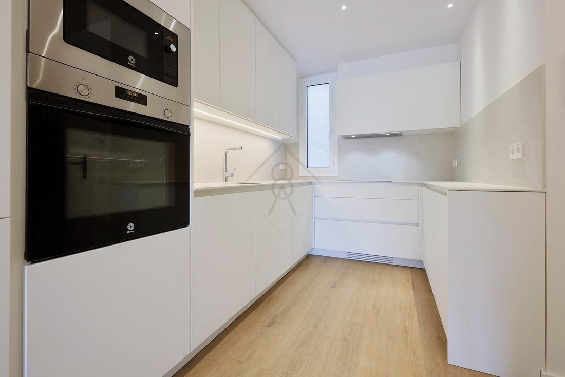 Apartment in Eixample, Barcelona, Spain 4 - 18312793