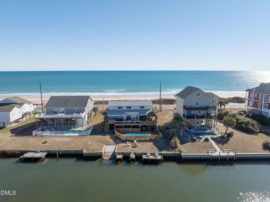 House in North Topsail Beach, North Carolina, United States 3 - 18312617