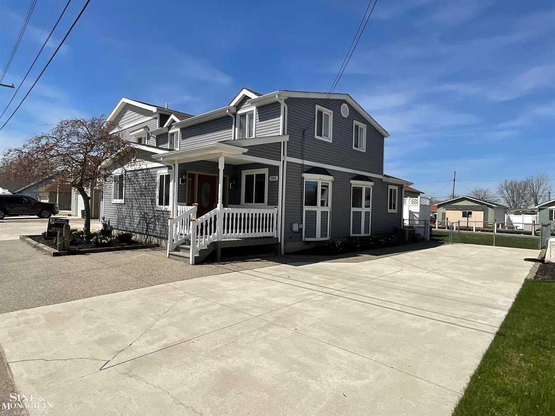 House in Clay Township, Michigan, United States 3 - 18308533