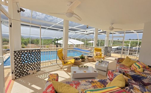 House in el Pinos / Pinoso, Valencian Community, Spain 1