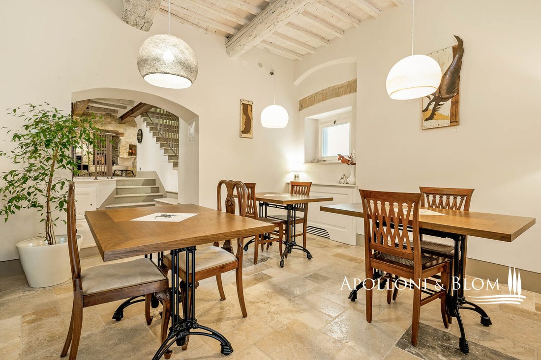 Villa in Sarteano, Tuscany, Italy 4 - 15987396