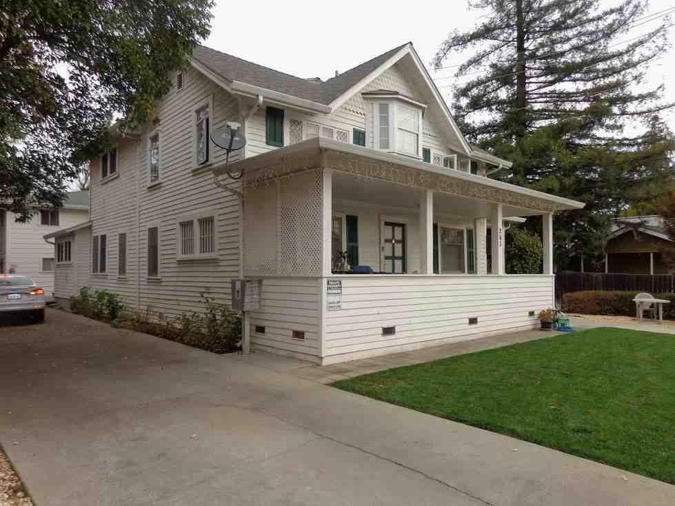 Autres à Gilroy, Californie, États-Unis 2 - 18312983