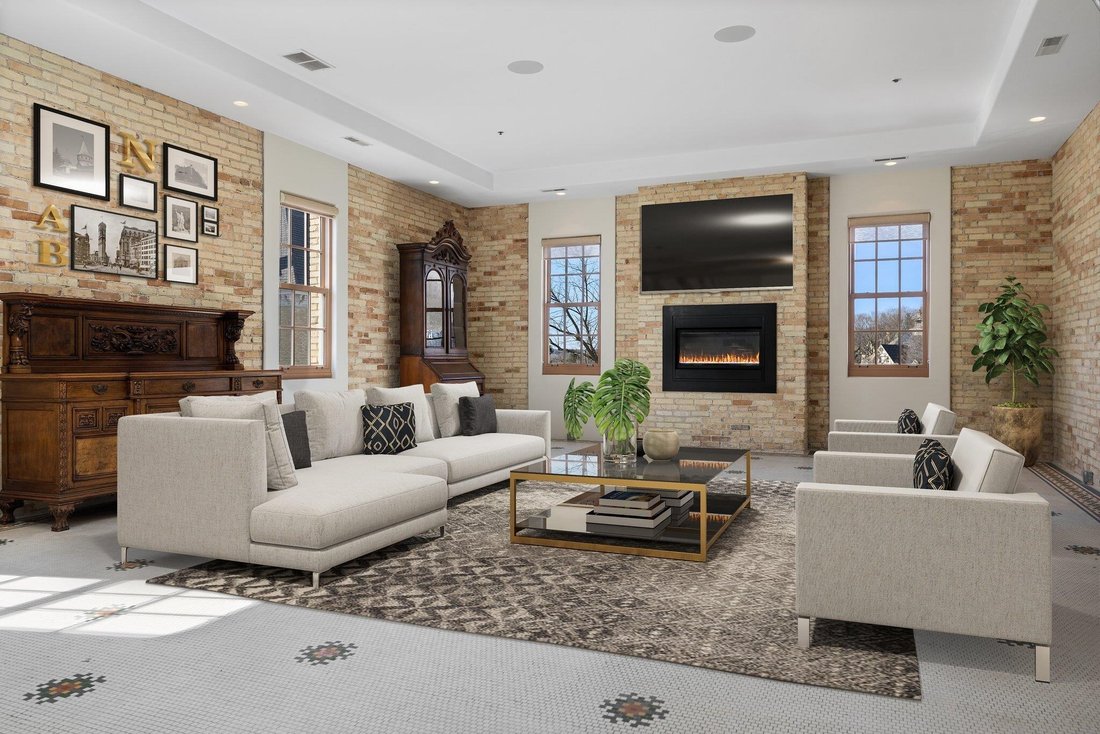 Condo in Garfield Township, Michigan, United States 3 - 18309573