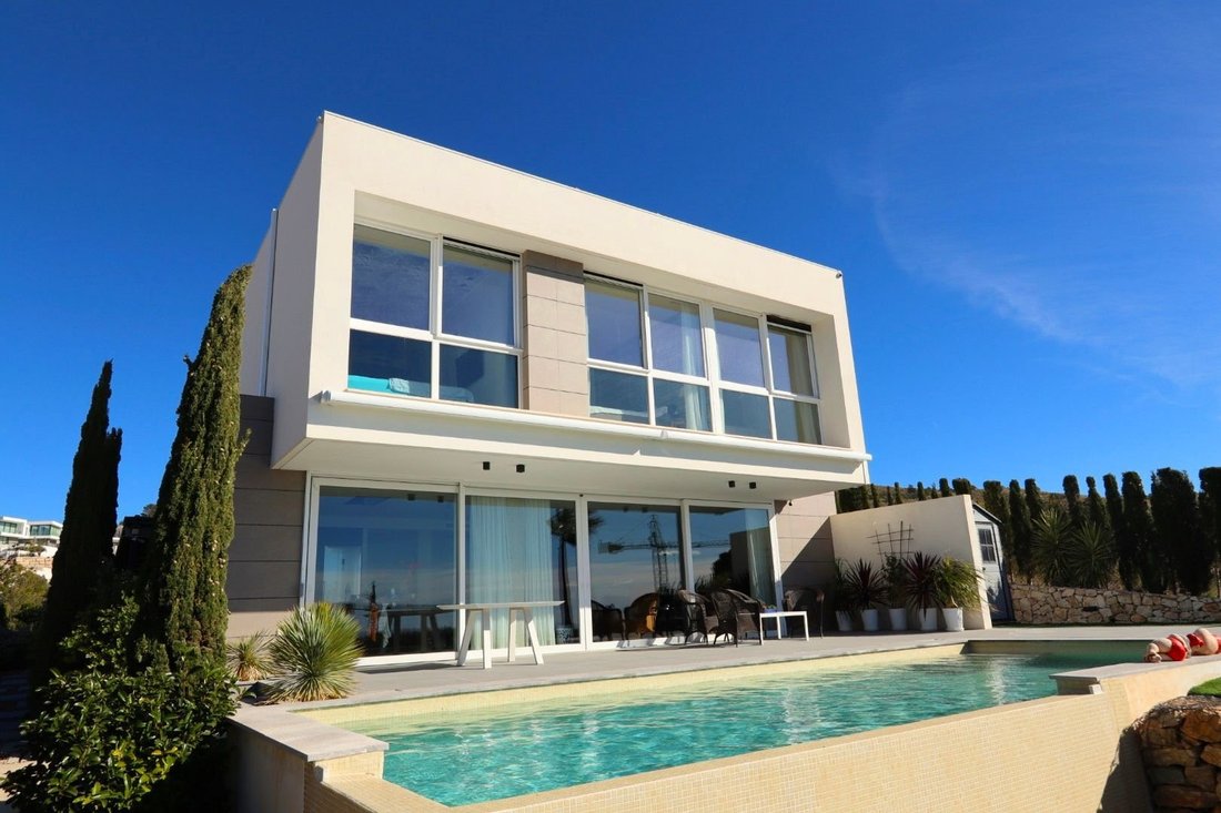House in la Vila Joiosa / Villajoyosa, Valencian Community, Spain 2 - 18311321
