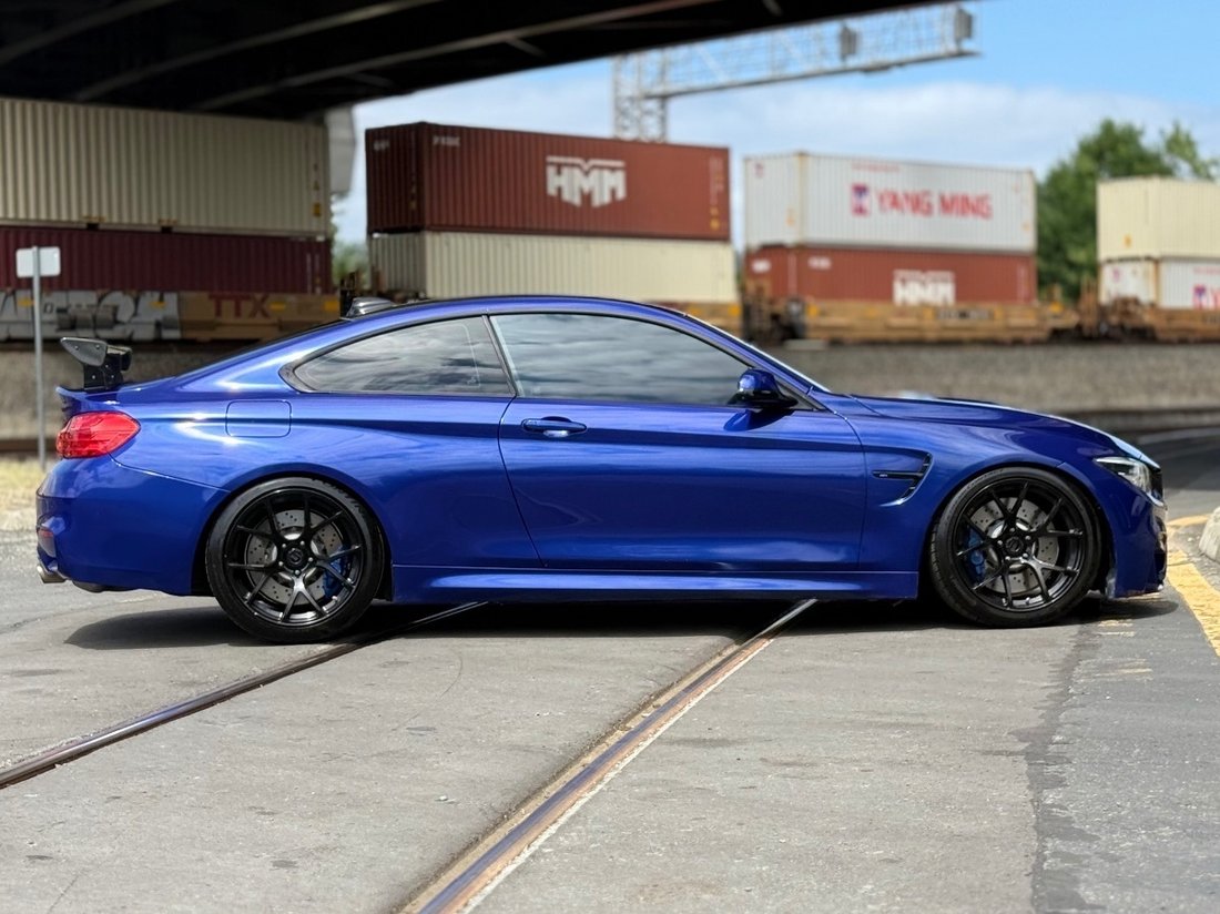 Coupe in Kent, WA, United States 2 - 18310486