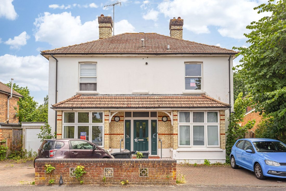 House in Horley, England 1 - 18310236
