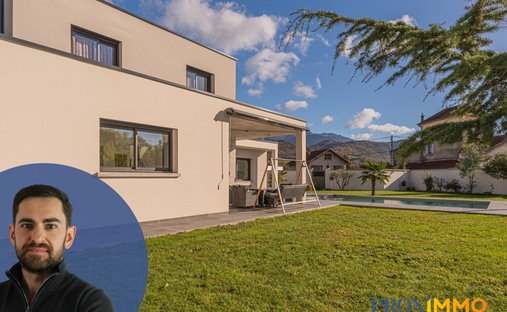 House in Coublevie, Auvergne-Rhône-Alpes, France 1