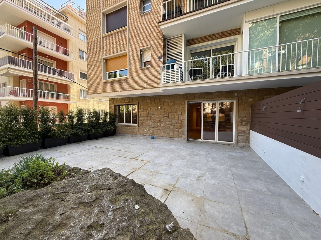Apartment in Sarrià-Sant Gervasi, Barcelona, Spain 1 - 18312831