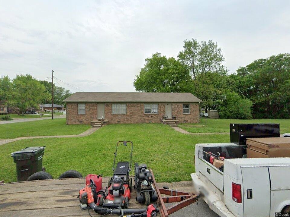 House in Hopkinsville, Kentucky, United States 3 - 18311596