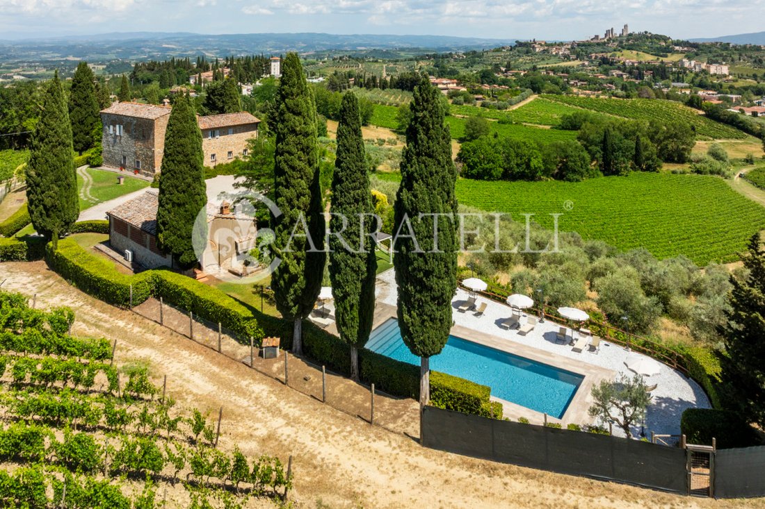 Villa in San Gimignano, Tuscany, Italy 2 - 18312942