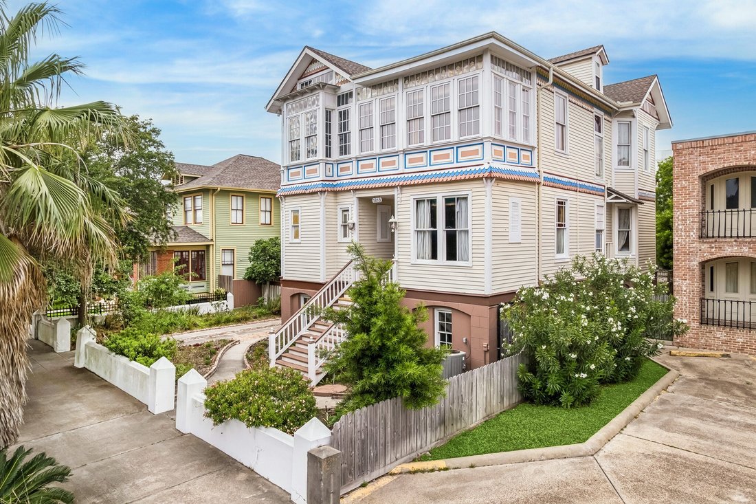 House in Galveston, Texas, United States 1 - 18316322