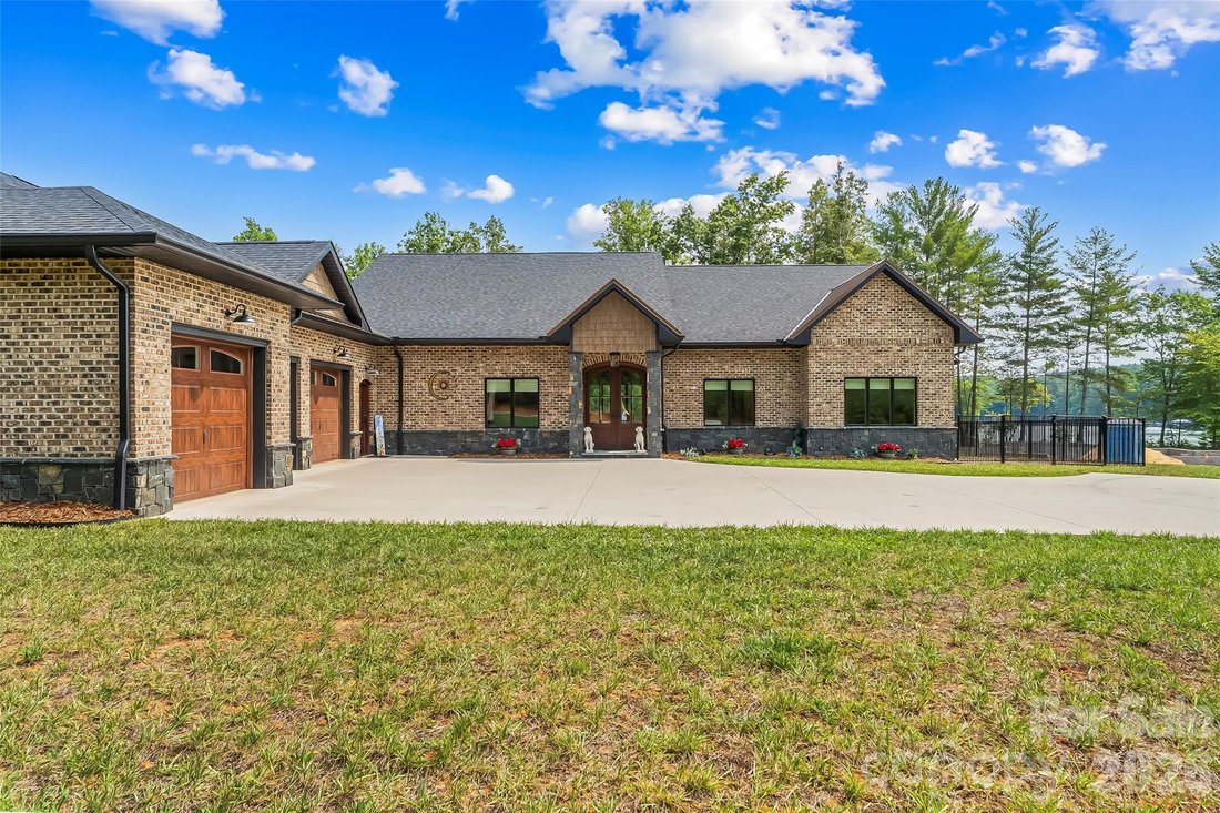 House in Nebo, North Carolina, United States 2 - 18316304