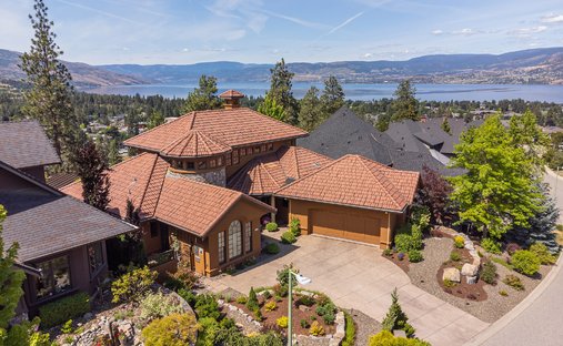 House in Kelowna, British Columbia, Canada 1
