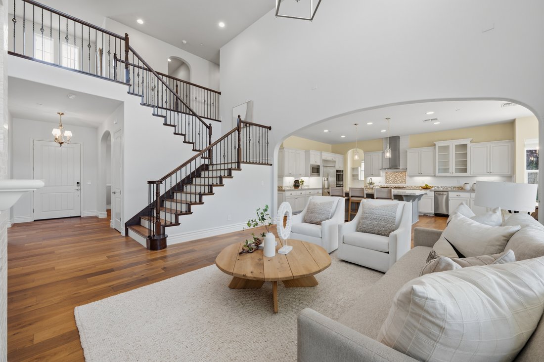 Rocklin, California, United States 5 - 18315637