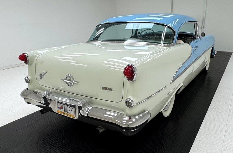 Coupe in Morgantown, United States 5 - 18315928