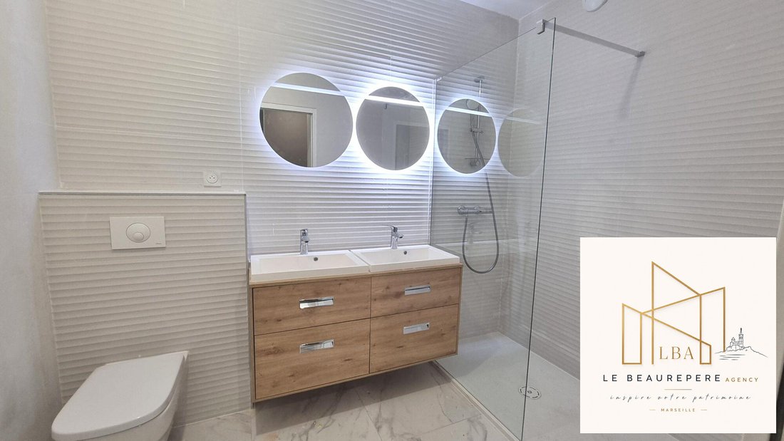 Apartment in Vieille Chapelle, 8e Arrondissement, Marseille 4 - 15704044