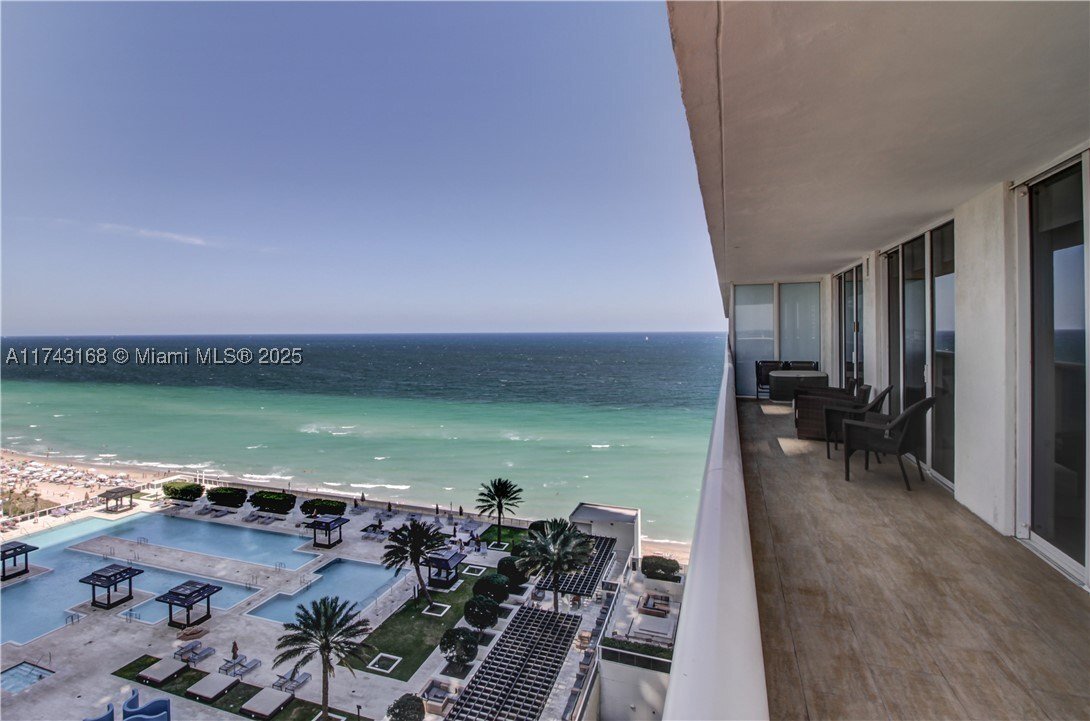 House in Hallandale Beach, Florida, United States 1 - 15239342