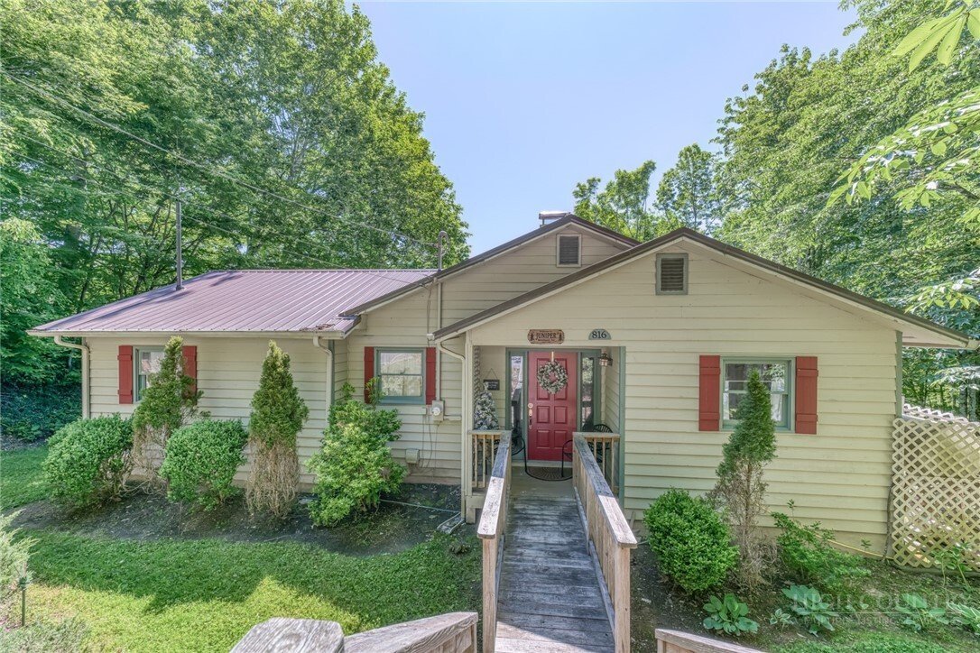 House in Newland, North Carolina, United States 1 - 18315726