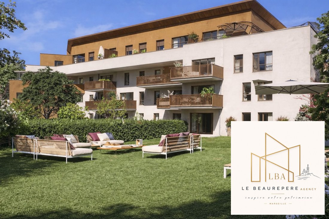 Apartment in Vieille Chapelle, 8e Arrondissement, Marseille 1 - 17065552