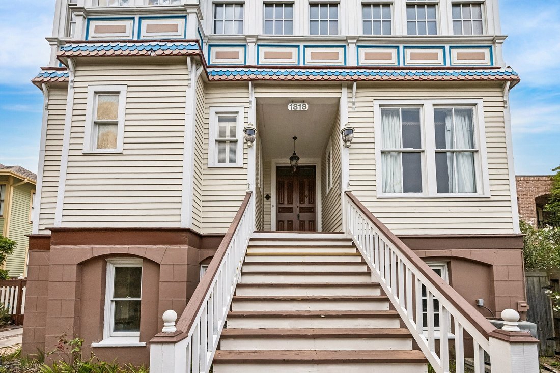 House in Galveston, Texas, United States 3 - 18316322