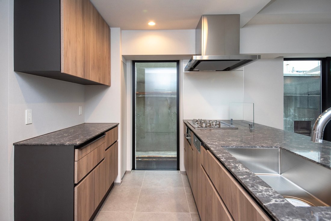 Condo in Minato City, Tokyo, Japan 5 - 18315096