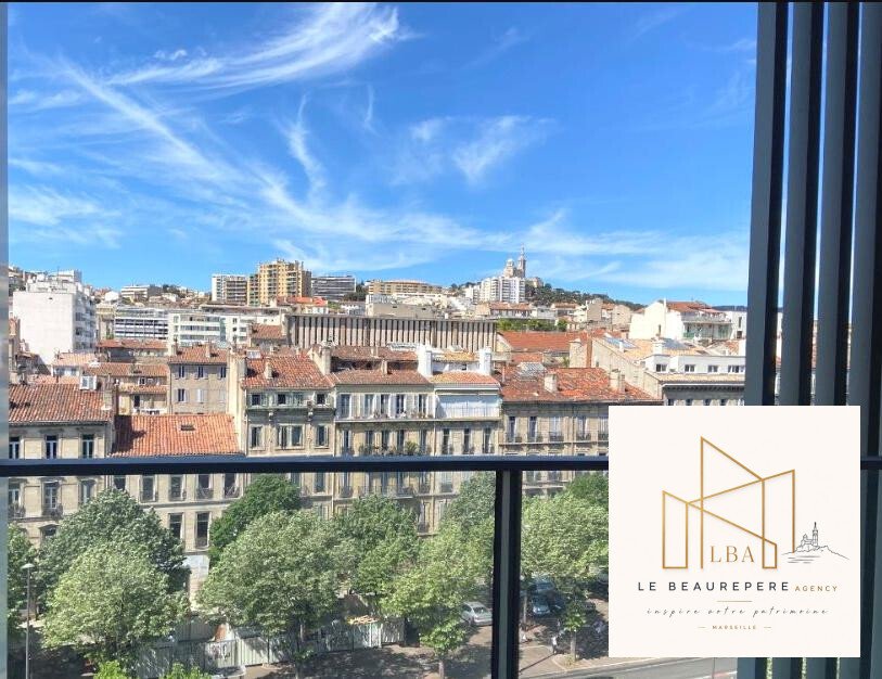 Apartment in Vieille Chapelle, 8e Arrondissement, Marseille 3 - 18256837