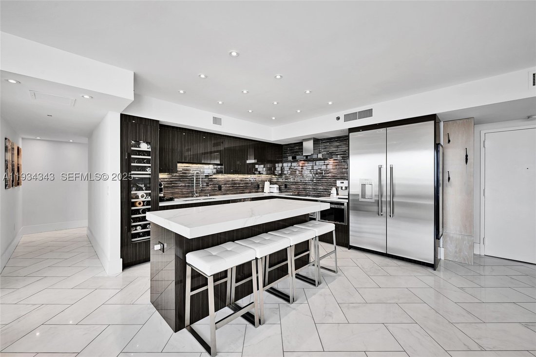 House in Hallandale Beach, Florida, United States 5 - 16854376
