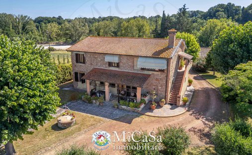 Villa in Terricciola, Tuscany, Italy 1