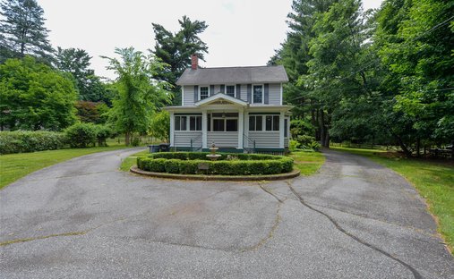 House in Montebello, New York, United States 1