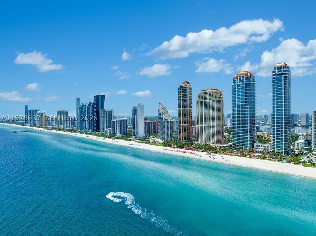 House in Sunny Isles Beach, Florida, United States 2 - 17468430