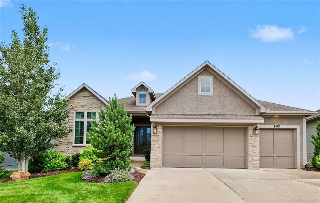 House in Lenexa, Kansas, United States 1 - 18316335