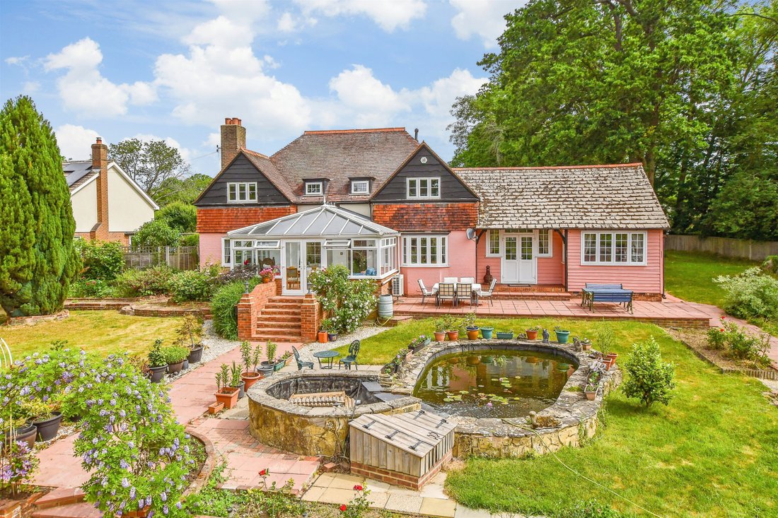 Hildenborough, England 1 - 18316109
