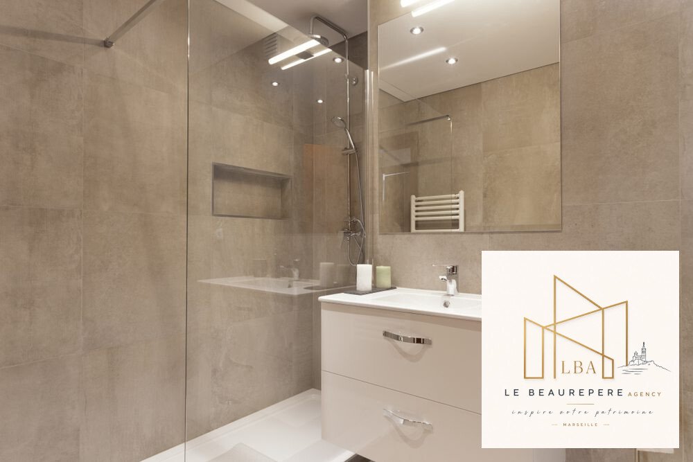 Apartment in Vieille Chapelle, 8e Arrondissement, Marseille 3 - 17343711