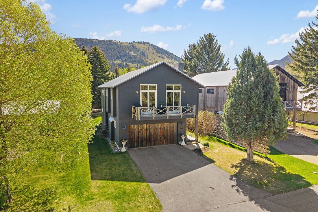 Jackson, Wyoming, United States 2 - 18315437