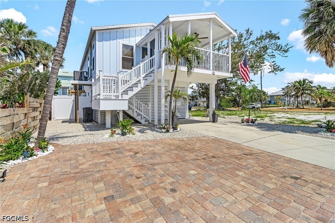 Maison à Fort Myers Beach, Floride, États-Unis 1 - 18315832