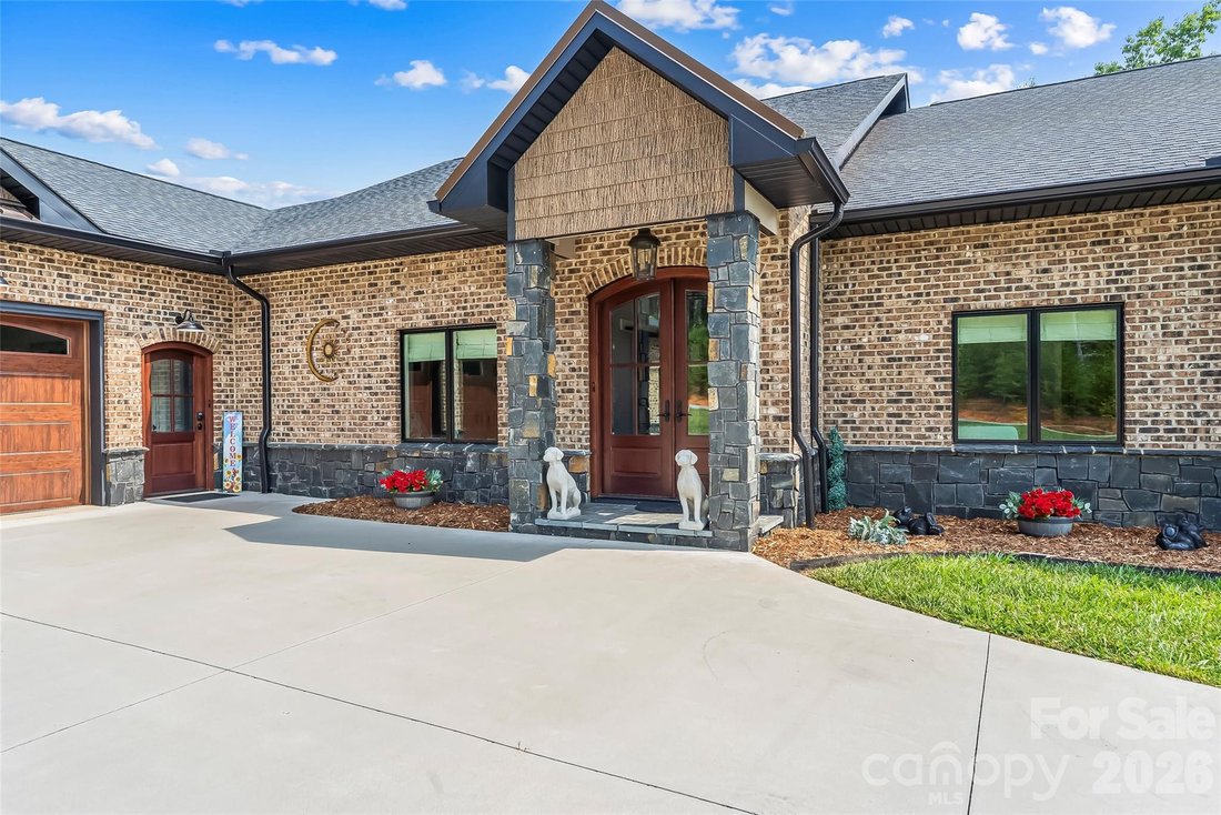 House in Nebo, North Carolina, United States 4 - 18316304