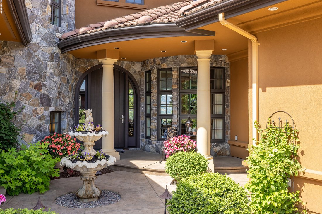 House in Kelowna, British Columbia, Canada 4 - 18315220