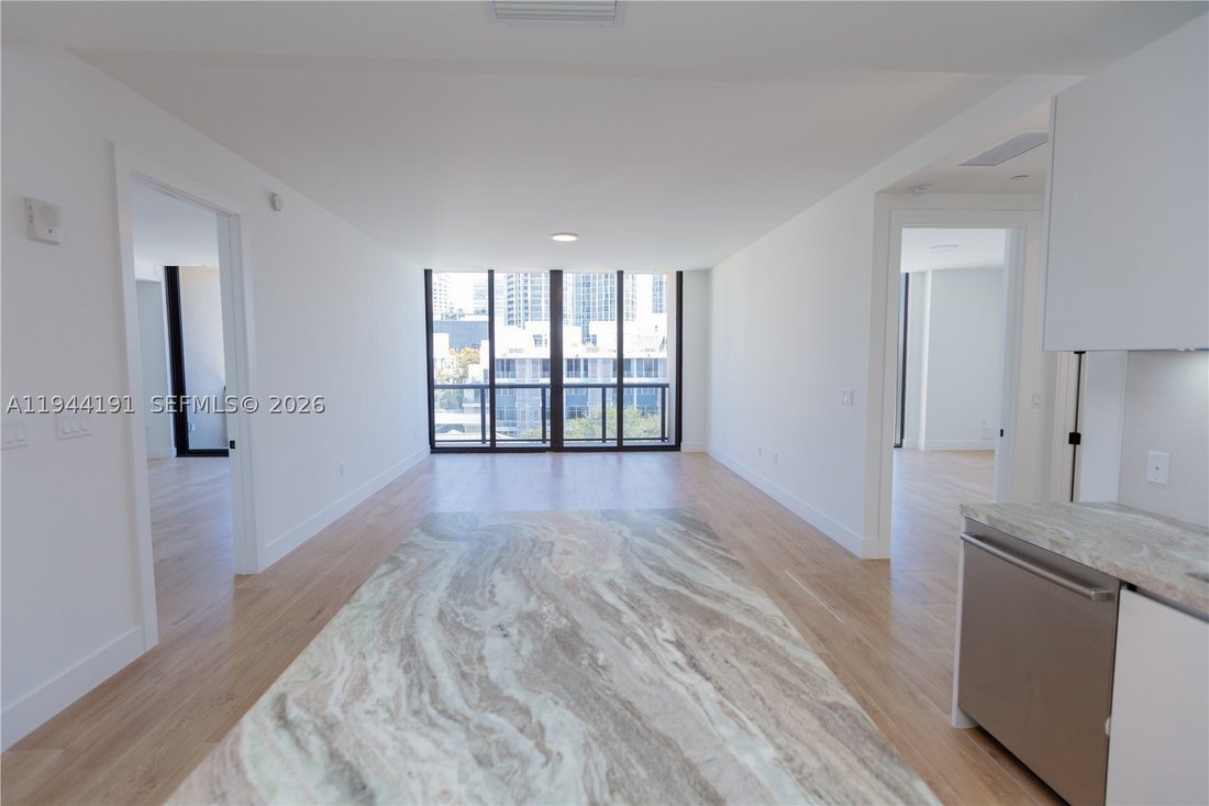 House in Miami, Florida, United States 4 - 16926136