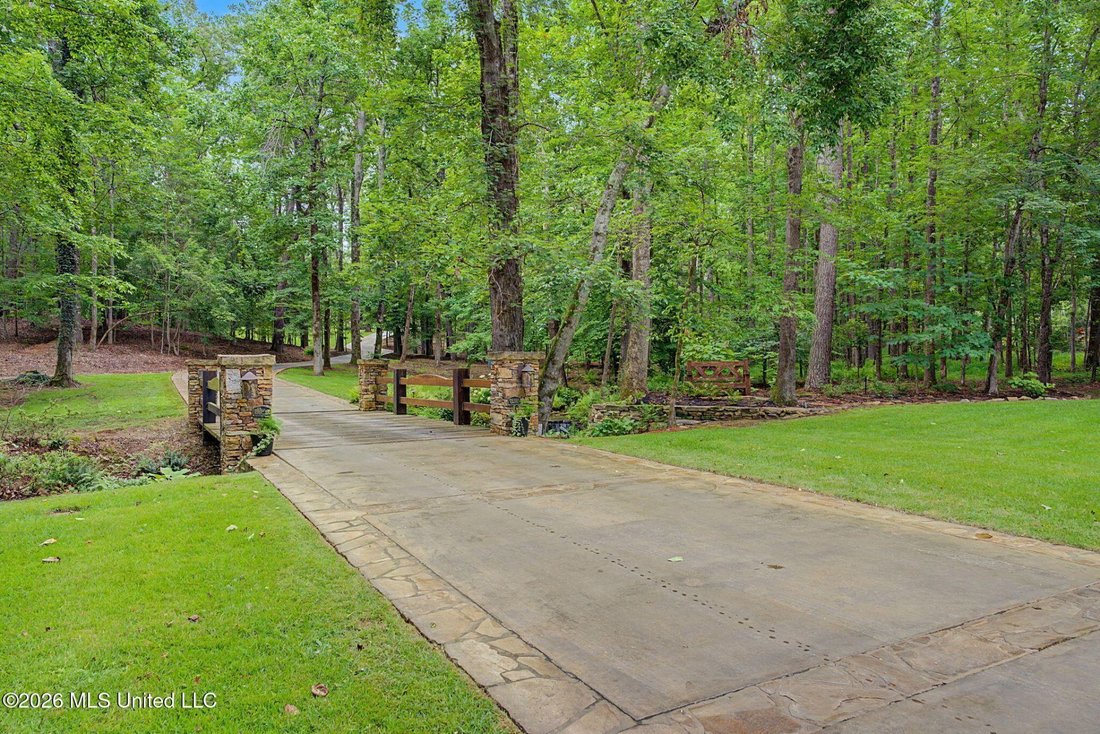 House in Corinth, Mississippi, United States 3 - 18315257