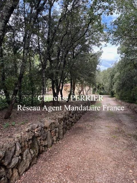 Estate in Sainte-Anastasie-sur-Issole, Provence-Alpes-Côte d'Azur, France 3 - 17325139