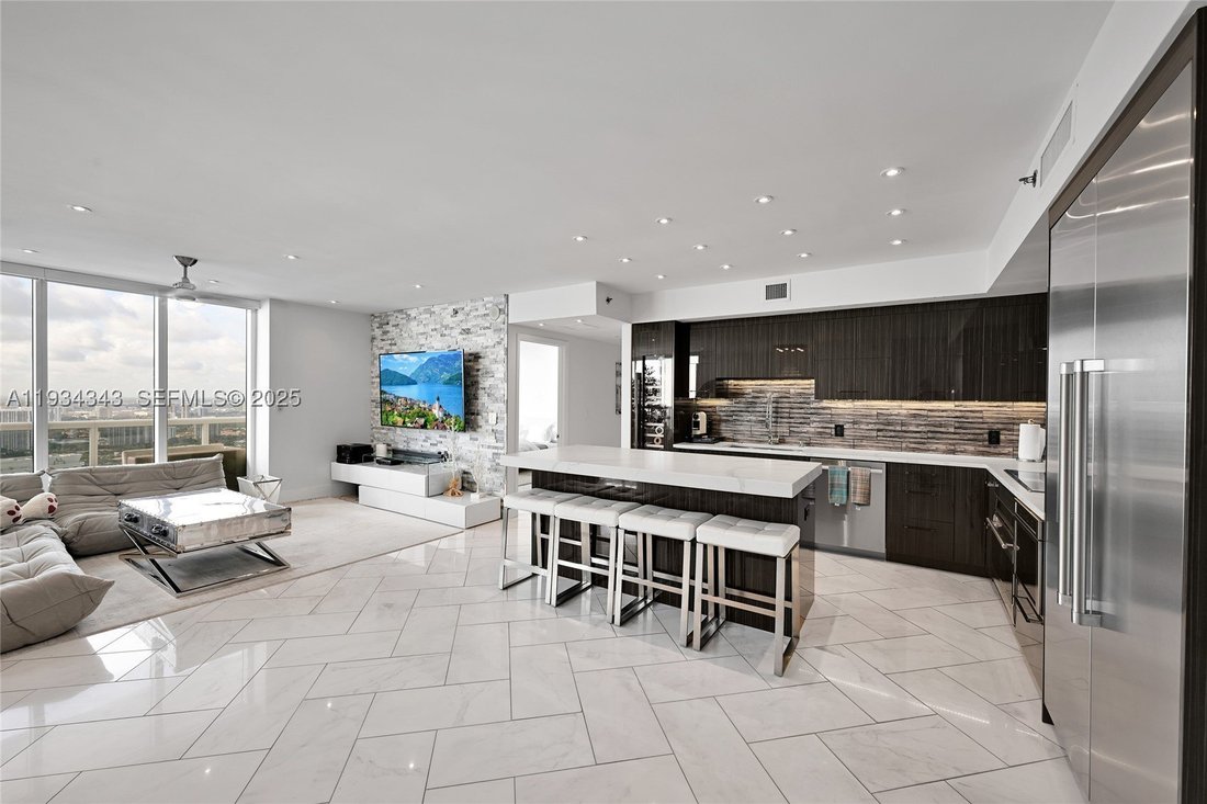 House in Hallandale Beach, Florida, United States 3 - 16854376