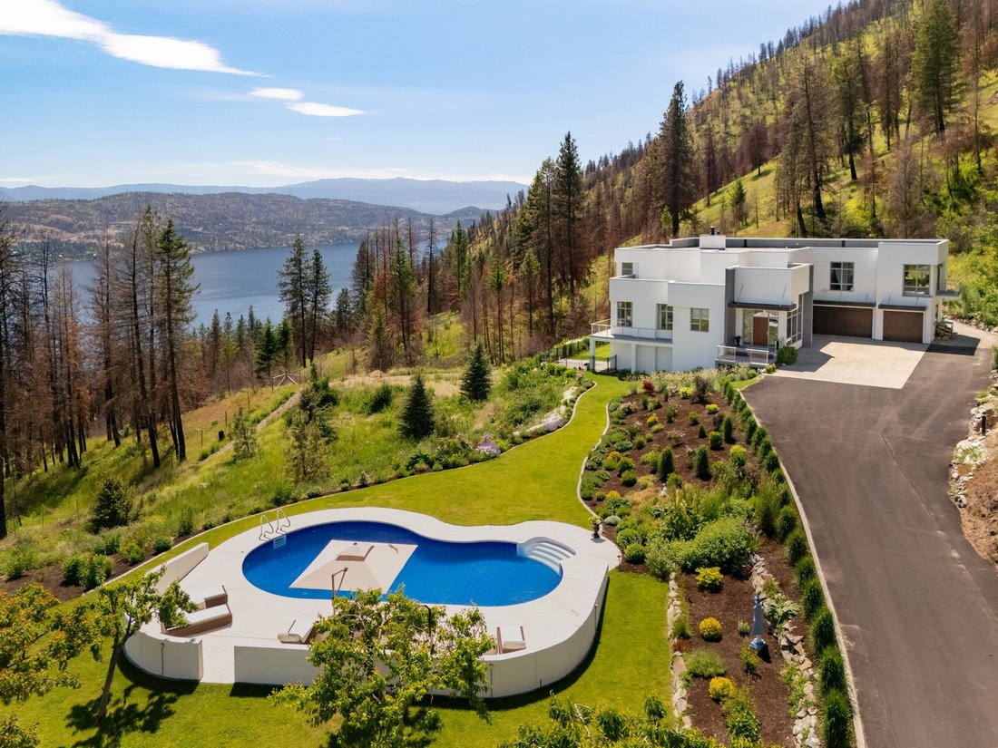 House in Kelowna, British Columbia, Canada 1 - 18315219