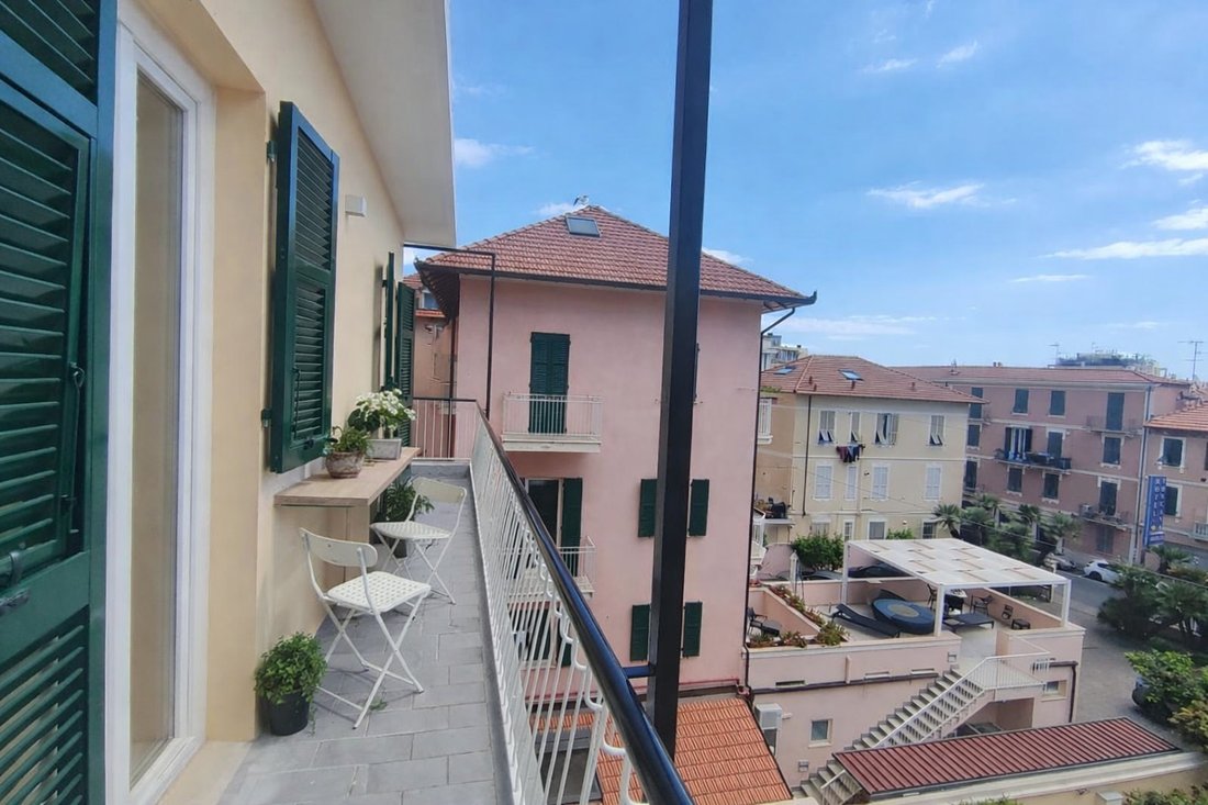 Apartment in Central Hill, Alassio, Liguria 1 - 16555778