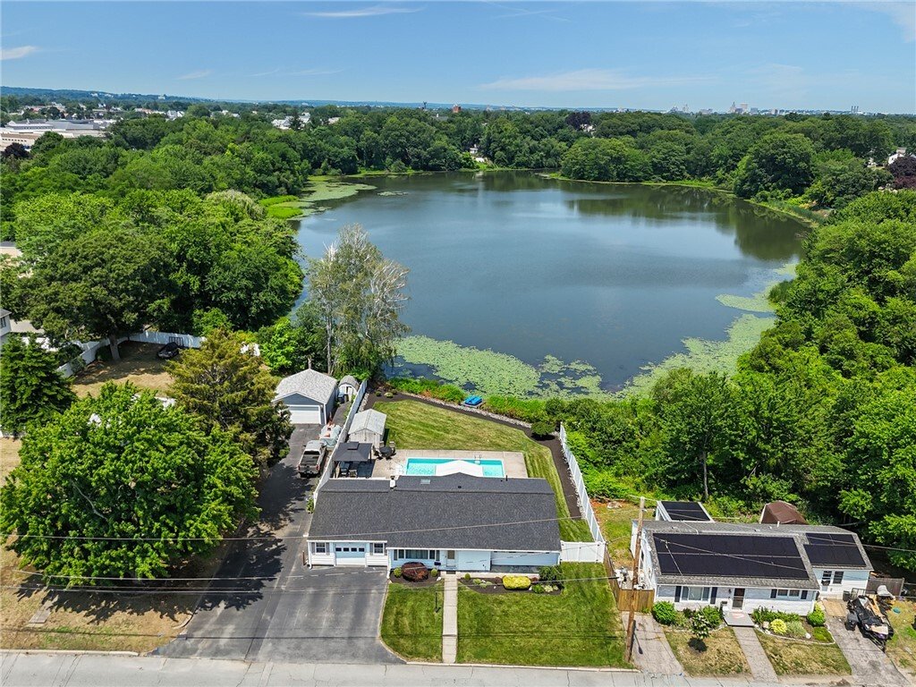House in Cranston, Rhode Island, United States 3 - 18316039