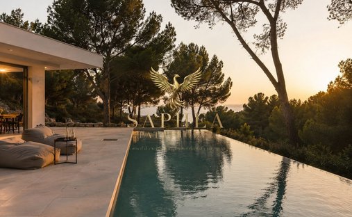 House in Saint-Cyr-sur-Mer, Provence-Alpes-Côte d'Azur, France 1