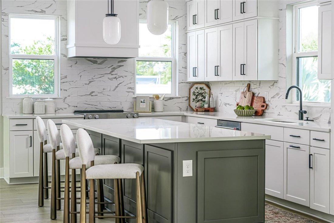 Townhouse in St. Petersburg, Florida, United States 4 - 18315938