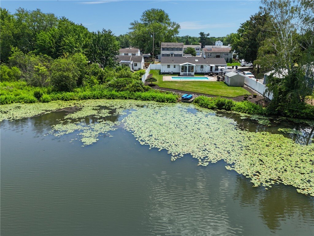 House in Cranston, Rhode Island, United States 4 - 18316039