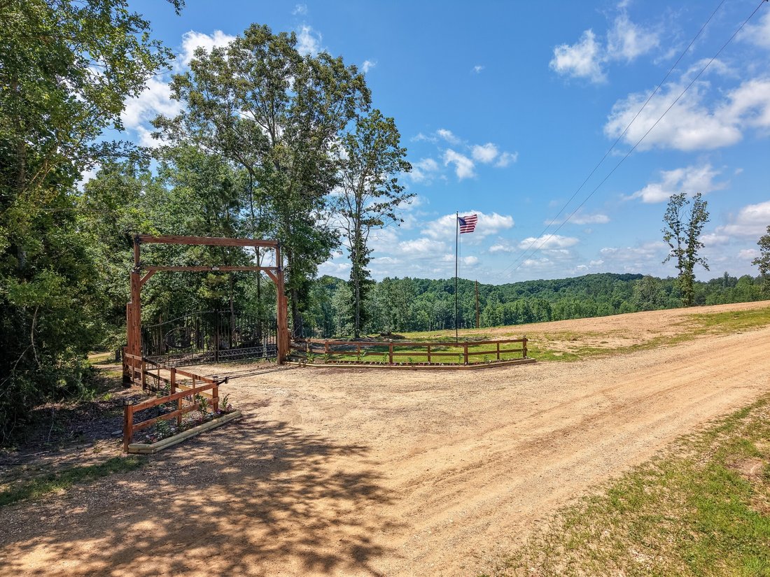 House in Big Sandy, Tennessee, United States 2 - 18315990